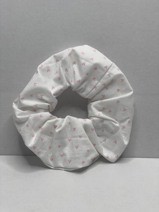 Pink hearts scrunchies
