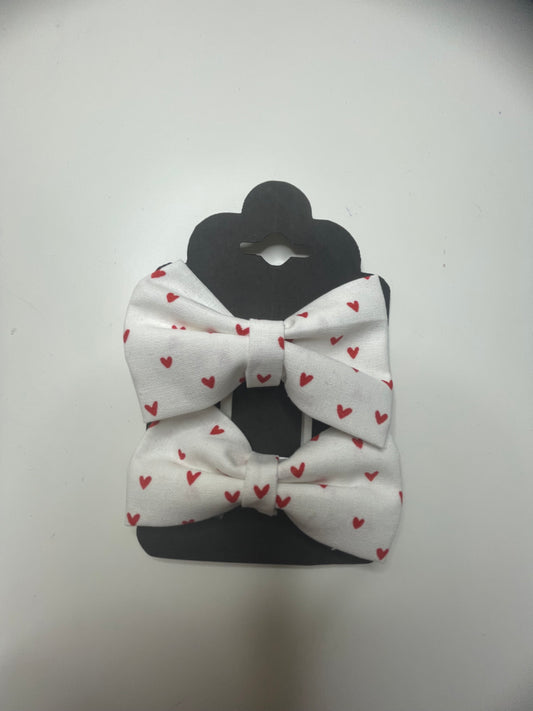Red heart bows
