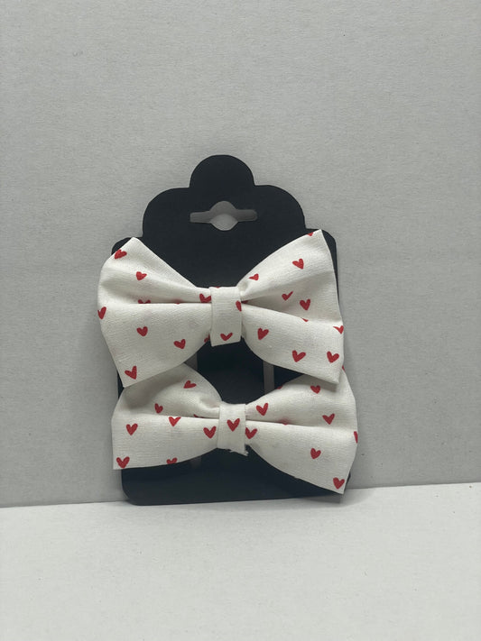 Red heart bows