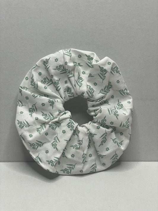 green leafs scrunchies