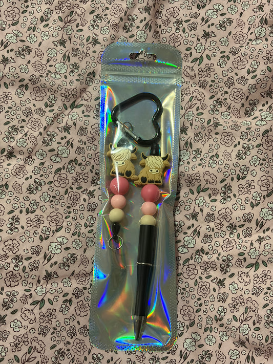 Handmade beaded pen n keyring set